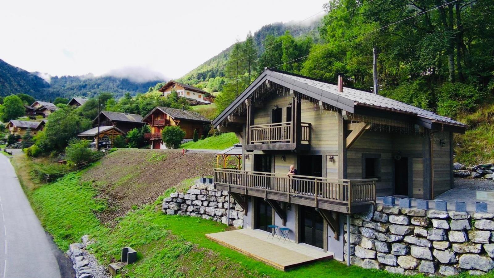 Вилла Chalet Du Bonheur Bonnevaux  Экстерьер фото